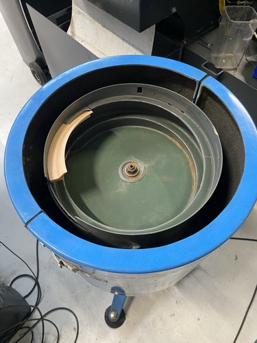 Vibratory bowl feeder - vibratory,